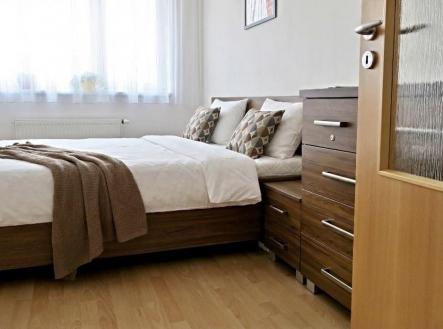 Pronájem bytu, 2+kk, 42 m²