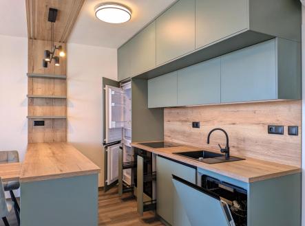 Pronájem bytu, 3+kk, 76 m²