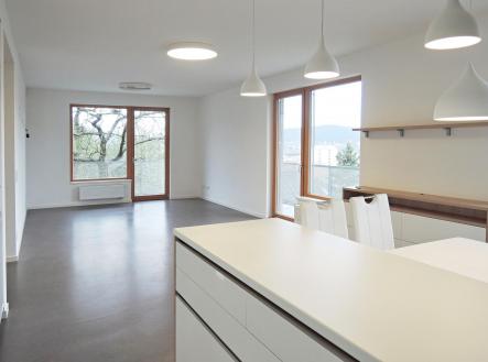 Pronájem bytu, 3+kk, 99 m²