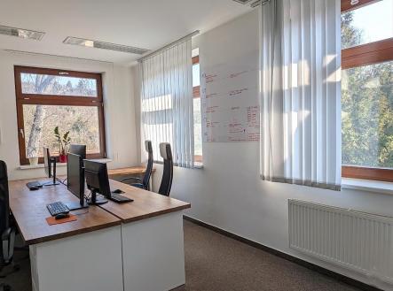 Prodej nájemního domu, 1 140 m²