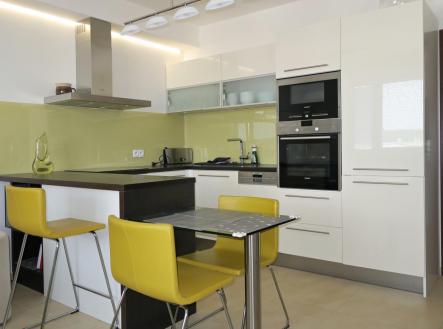 Pronájem bytu, 2+kk, 50 m²