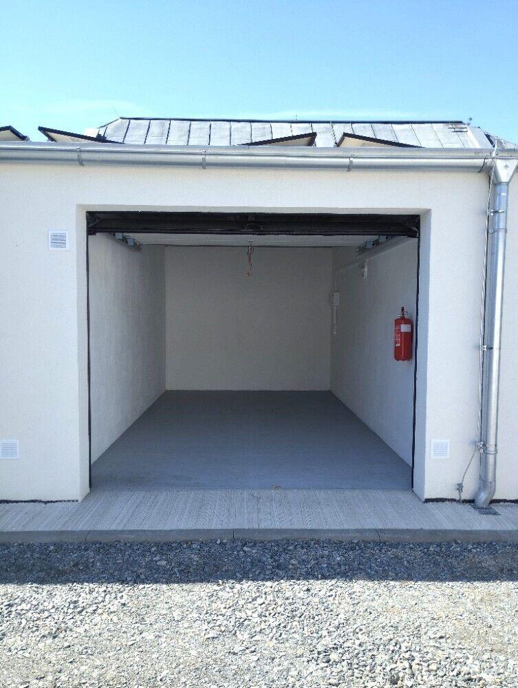 Pronájem nové garáže Padochovská, Oslavany