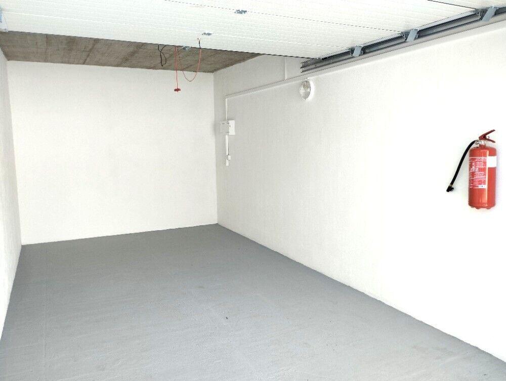 Pronájem nové garáže Padochovská, Oslavany