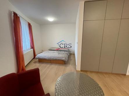 Pronájem bytu, 1+kk, 33 m²