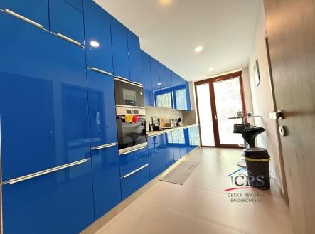 Pronájem bytu, 3+1, 125 m²
