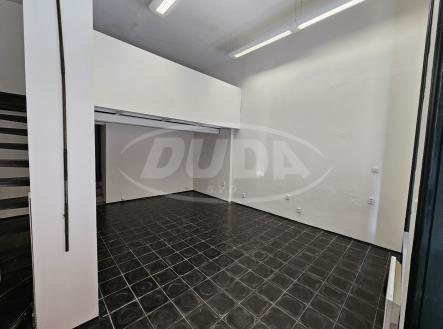 Pronájem - obchodní prostor, 59 m²