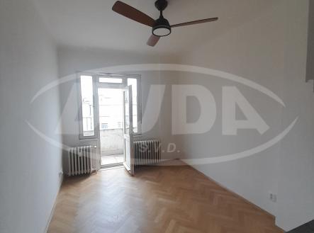 Pronájem bytu, 1+kk, 17 m²