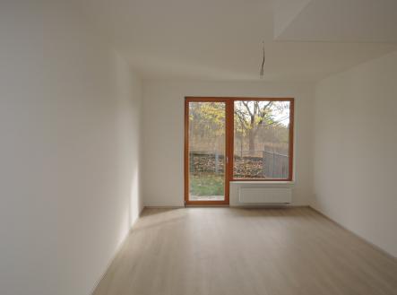 Pronájem bytu, 1+kk, 32 m²