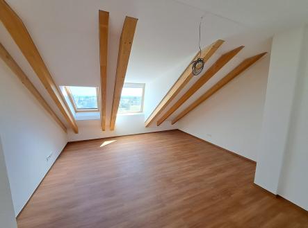 Pronájem bytu, 3+kk, 115 m²