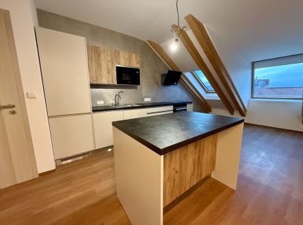 Pronájem bytu, 3+kk, 115 m²