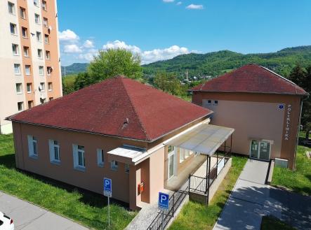 Prodej - komerční objekt, jiný, 815 m²
