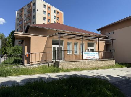 Prodej - komerční objekt, jiný, 815 m²