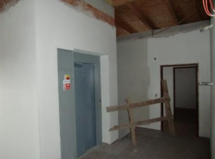 Prodej - hotel, 1 600 m²