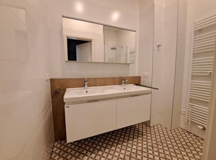 Pronájem kanceláře, 79 m²