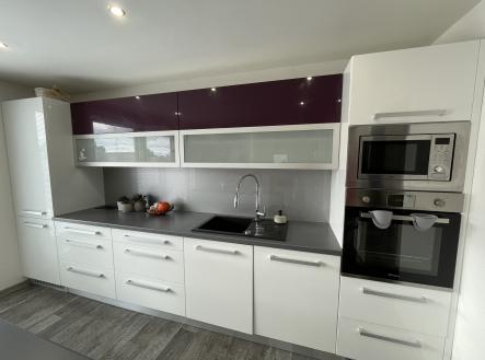 Prodej domu/vily, 300 m²