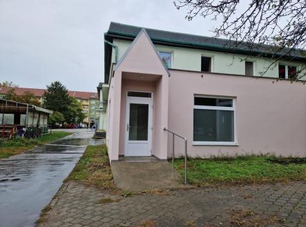Pronájem obchodní prostor, 61 m²