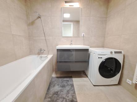 Pronájem bytu, 3+kk, 92 m²