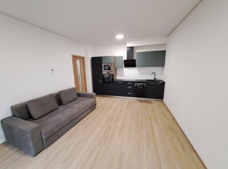 Pronájem bytu, 2+kk, 43 m²