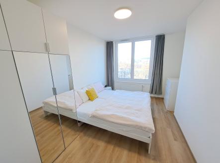 Pronájem bytu, 3+kk, 71 m²