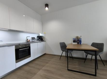 Pronájem bytu, 1+kk, 27 m²