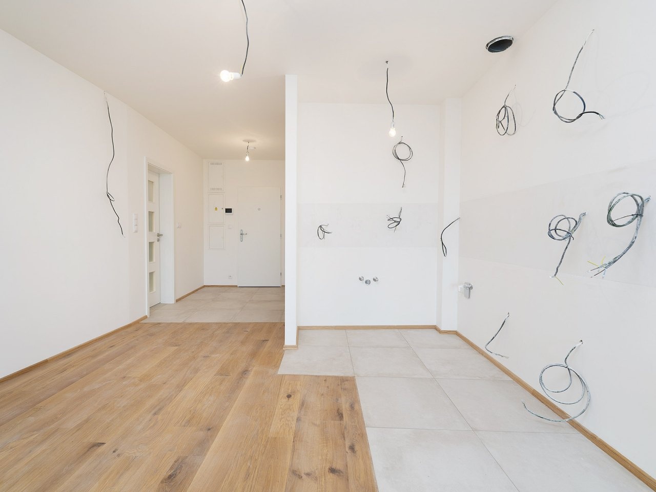 Prodej bytu 1+kk, CP 40,1 m² + balkon 3.9 m², Bystřice nad Pernštejnem (2)