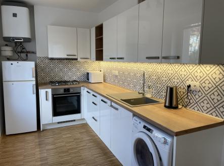 Pronájem bytu, 3+kk, 70 m²