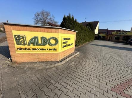 Prodej komerčního objektu, výroba, 2 800 m²