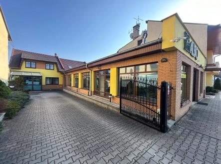 Prodej obchodní prostor, 2 800 m²