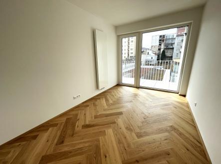 Pronájem bytu, 2+kk, 77 m²