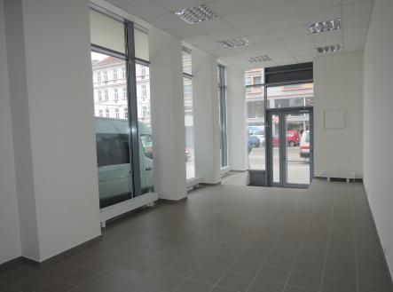 Pronájem obchodní prostor, 82 m²