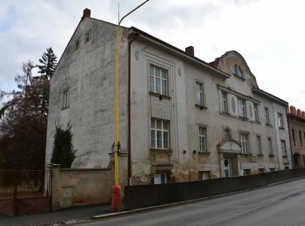 Prodej nájemního domu, 1 260 m²