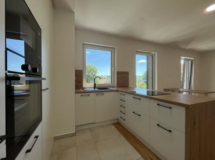 Prodej bytu, 2+kk, 64 m²