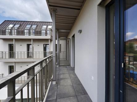 Pronájem bytu, 2+kk, 64 m²