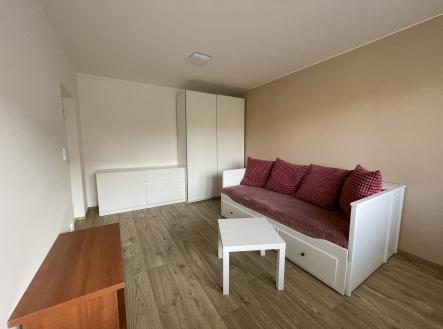 Pronájem bytu, 1+kk, 27 m²