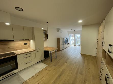 Pronájem bytu, 1+kk, 43 m²