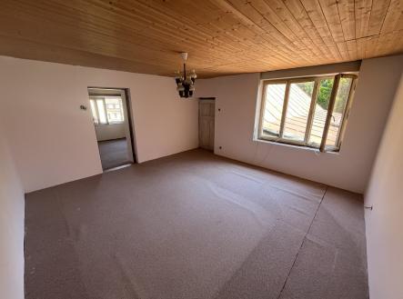Pronájem komerčního objektu, sklad, 200 m²