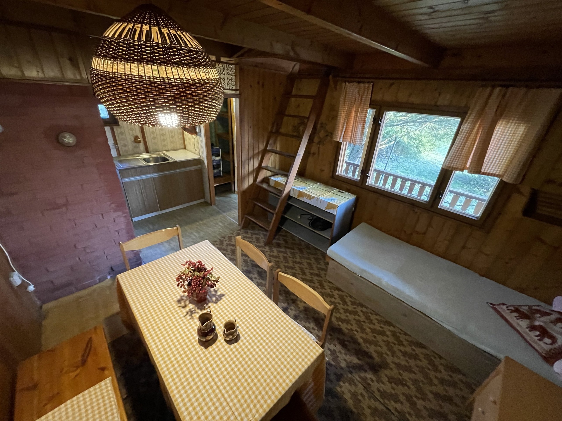 Prodej chaty 2+kk se zahradou, CP 40 m², Křtiny, Brno - venkov