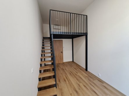 Pronájem bytu, 3+kk, 110 m²