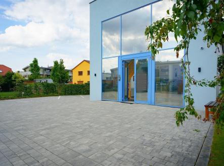 Prodej - komerční objekt, administrativní budova, 310 m²