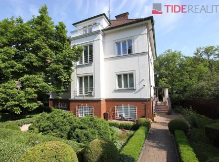 Pronájem kanceláře, 150 m²