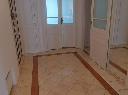Pronájem bytu, 3+1, 120 m²