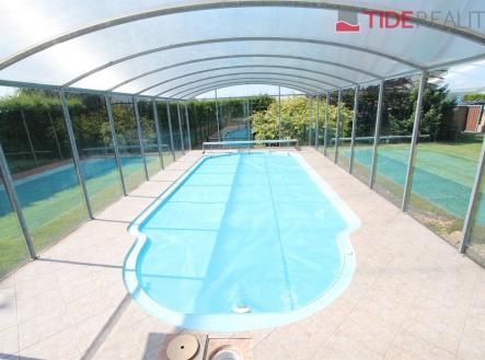 Pronájem domu/vily, 290 m²