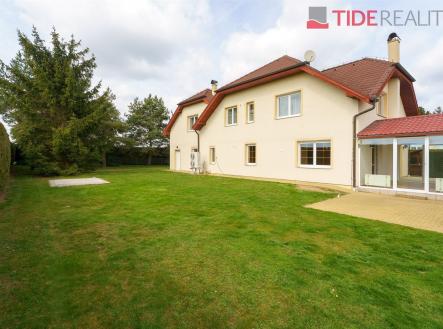 Pronájem domu/vily, 290 m²