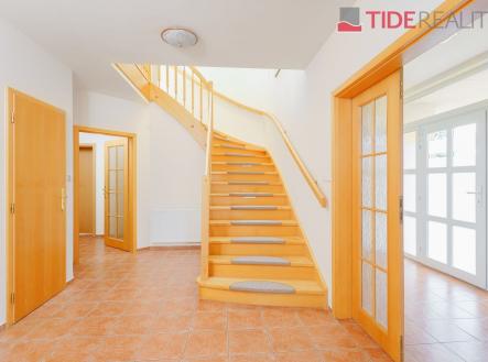 Pronájem domu/vily, 290 m²