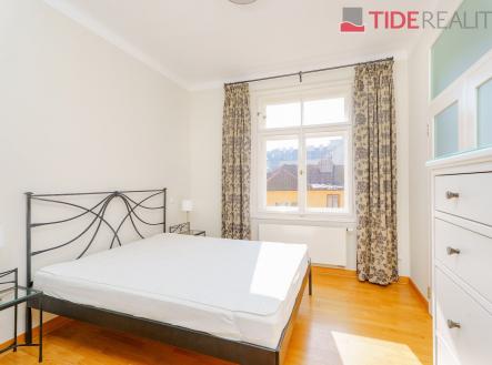 Pronájem bytu, 2+kk, 70 m²