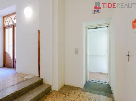 Pronájem bytu, 2+kk, 70 m²