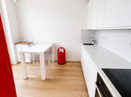 Pronájem bytu, 3+1, 95 m²