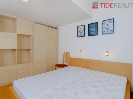 Pronájem bytu, 4+kk, 130 m²