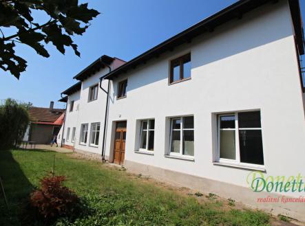 Prodej - dům/vila, 300 m²