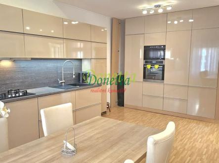 Prodej bytu, 3+kk, 85 m²